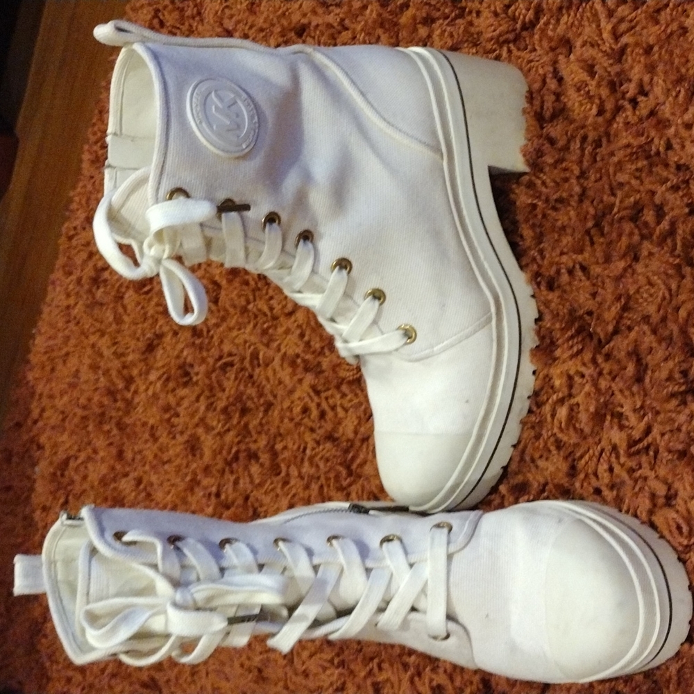 Michael Kors heeled combat boots - Picture 4 of 5